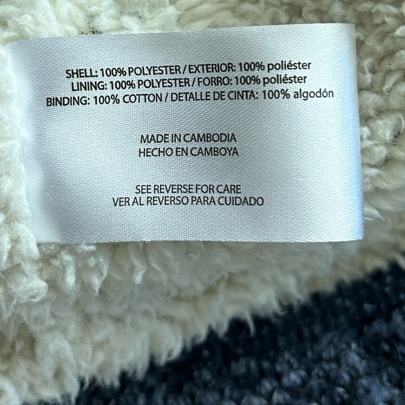 Orvis Brighton Men's Sherpa-lined 1/4 Zip
Pullover Sweater - Size Medium blue - Picture 8 of 10